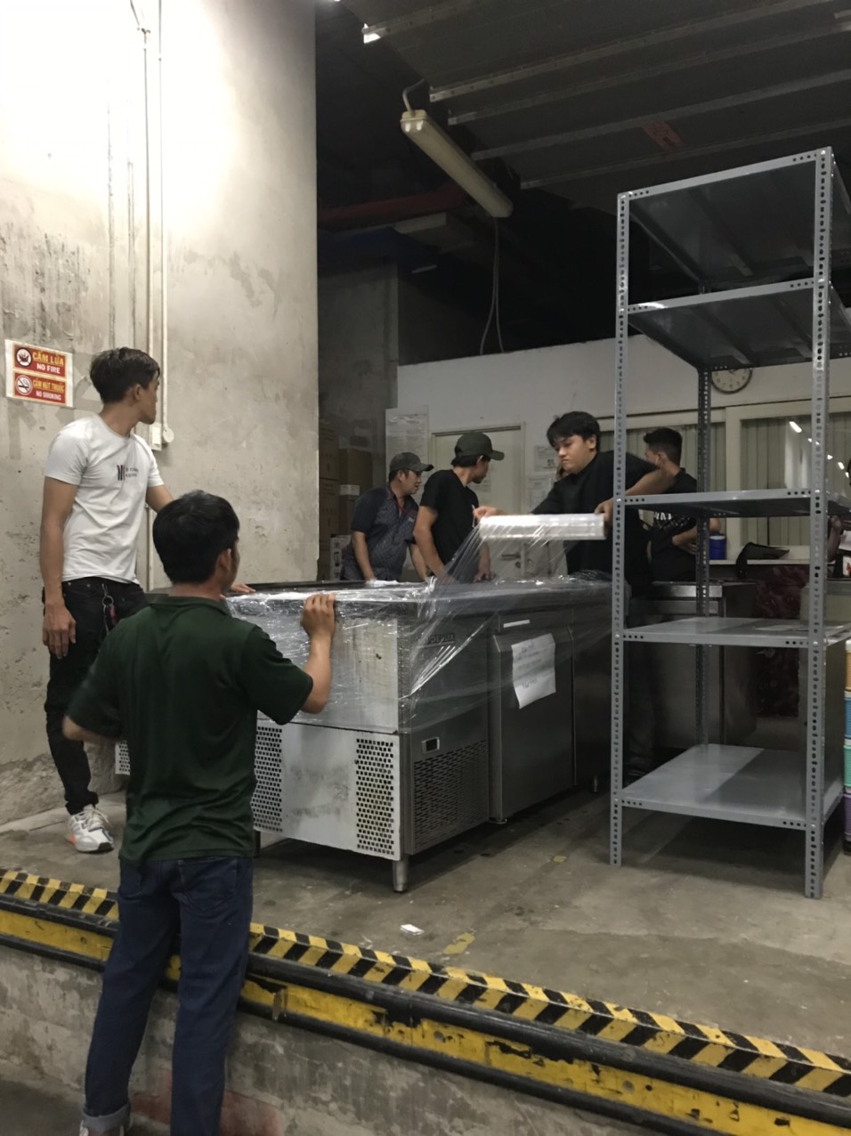 Dịch vụ bốc xếp hàng hóa tại Bình Dương