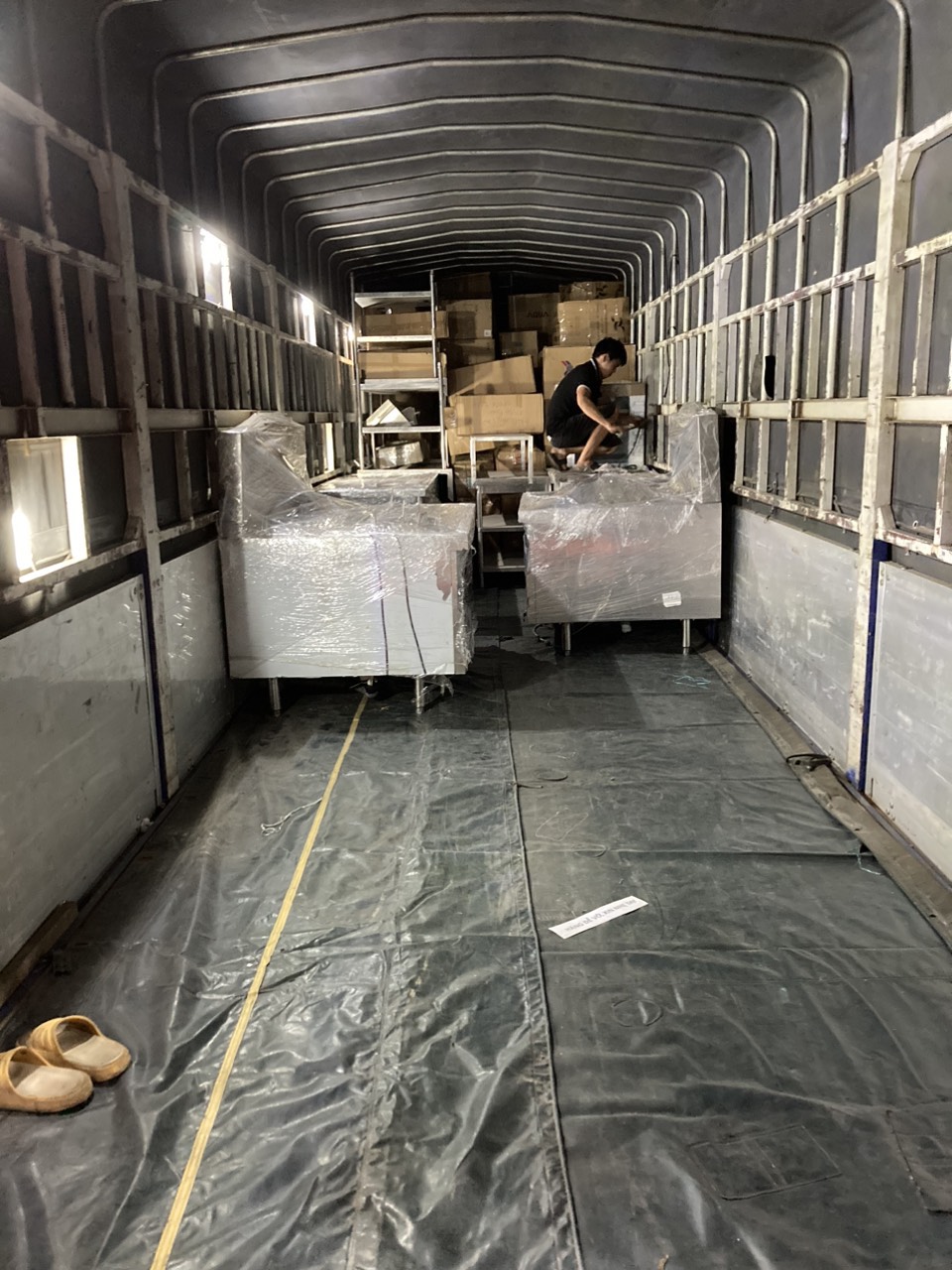 Dịch vụ bốc xếp hàng hóa giá rẻ tại Long An