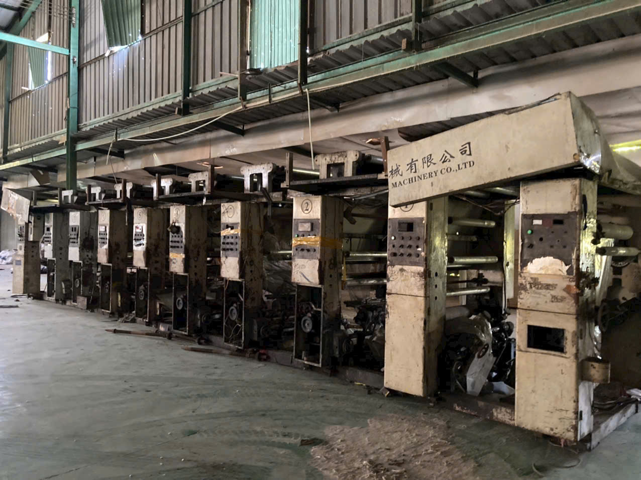 Nâng hạ di dời máy móc nặng tại tphcm 1