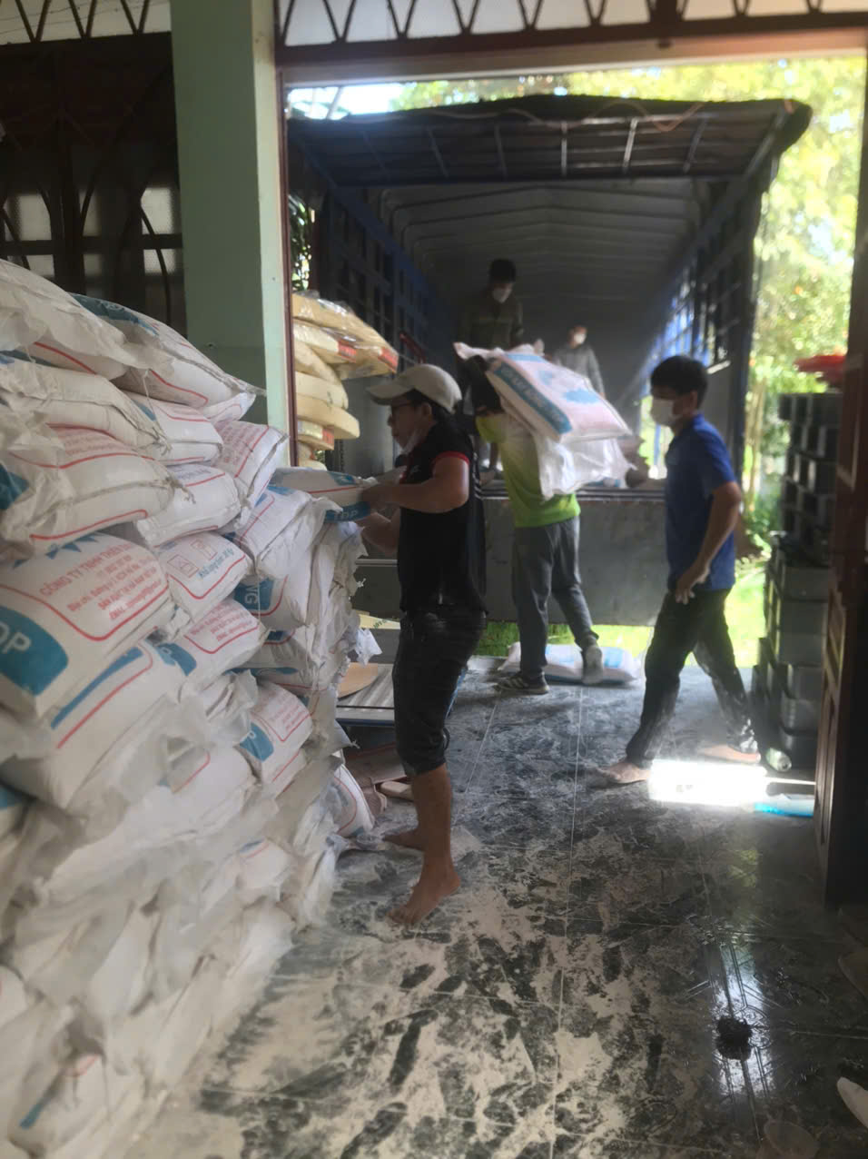 thuê bốc vác Bình Dương