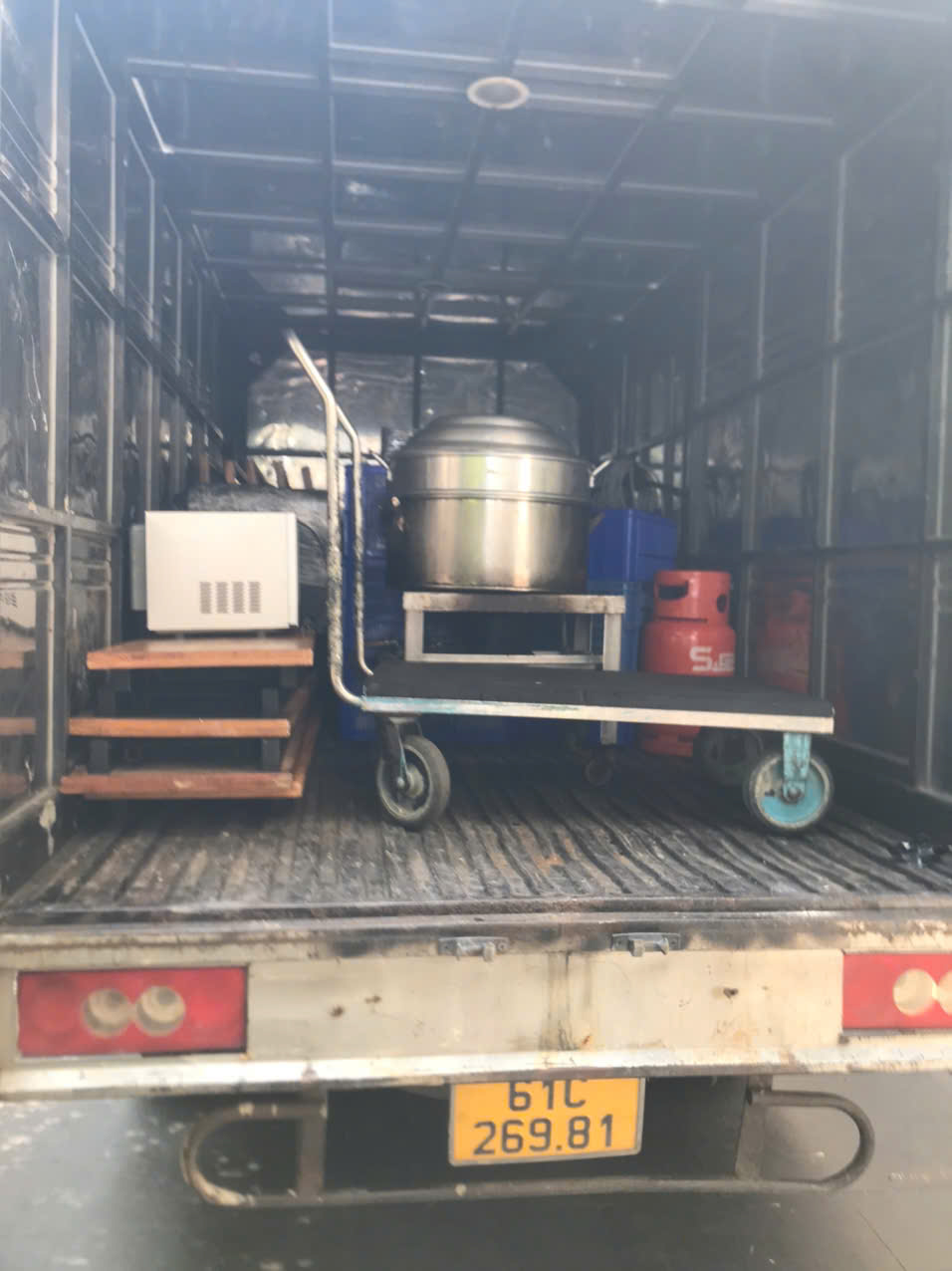 Dịch vụ chuyển thiết bị bếp nhà hàng